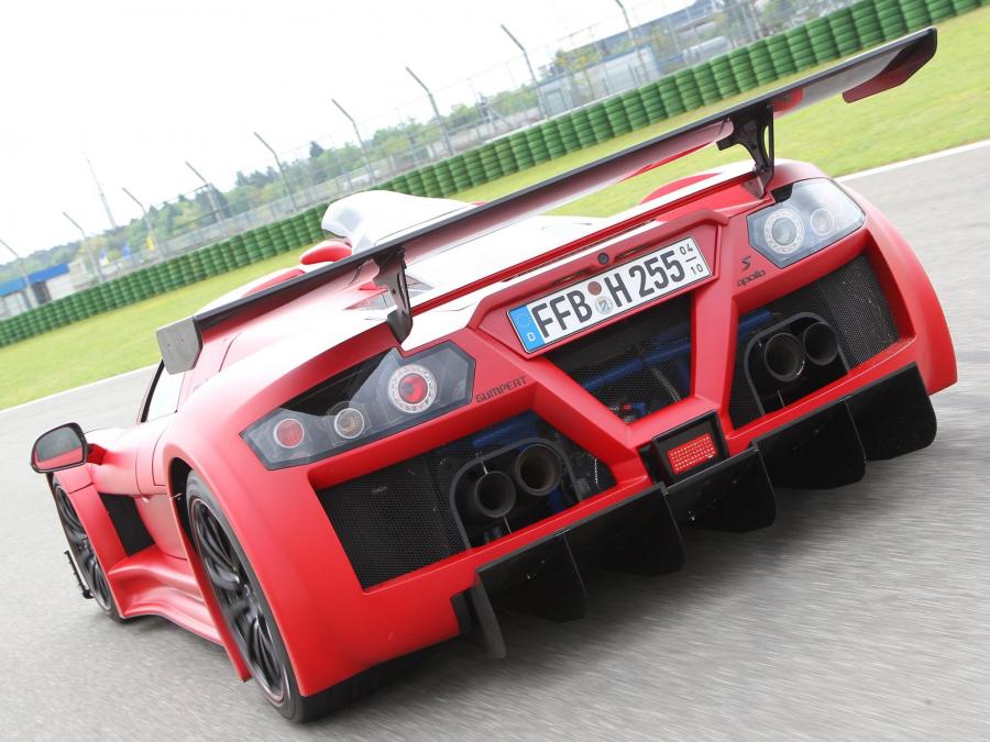  Gumpert Apollo S 2011 года  (фото 2 из 12)
